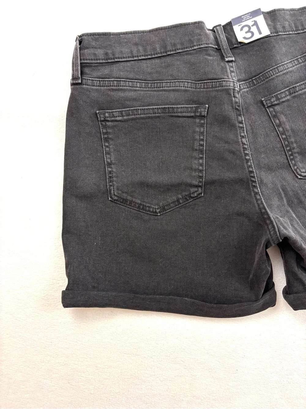 NWT GAP 5” Mid Rise Denim Girlfriend Boyfriend Cuff Shorts Faded Black (Size 31)